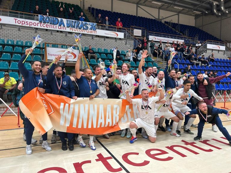 Rohda'76 futsal 1 ook echte cupfighter - Rohda '76